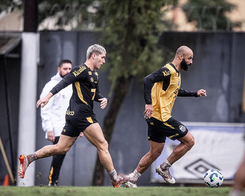 Santos se prepara para o duelo diante do Palmeiras no CT Rei Pelé. (Foto: Raul Baretta/ Santos FC)