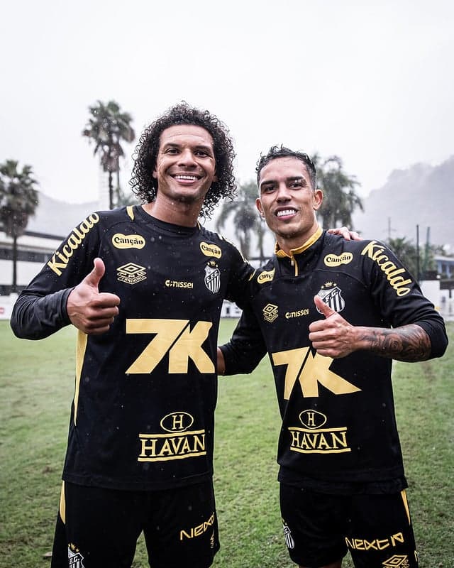 Willian Arão e Igor Vinícius foram anunciados na última terça-feira (1º) como reforços do Santos para o segundo semestre deste ano. (Foto: Raul Baretta/ Santos FC)