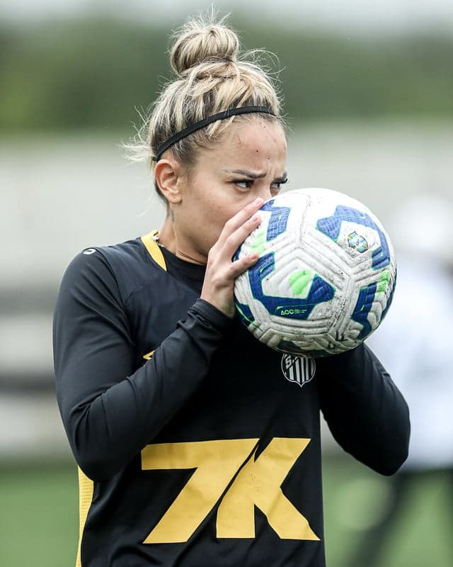 Thaisinha é uma das lideranças do elenco das Sereias da Vila. (Foto: Reinaldo Campos/ Santos FC)