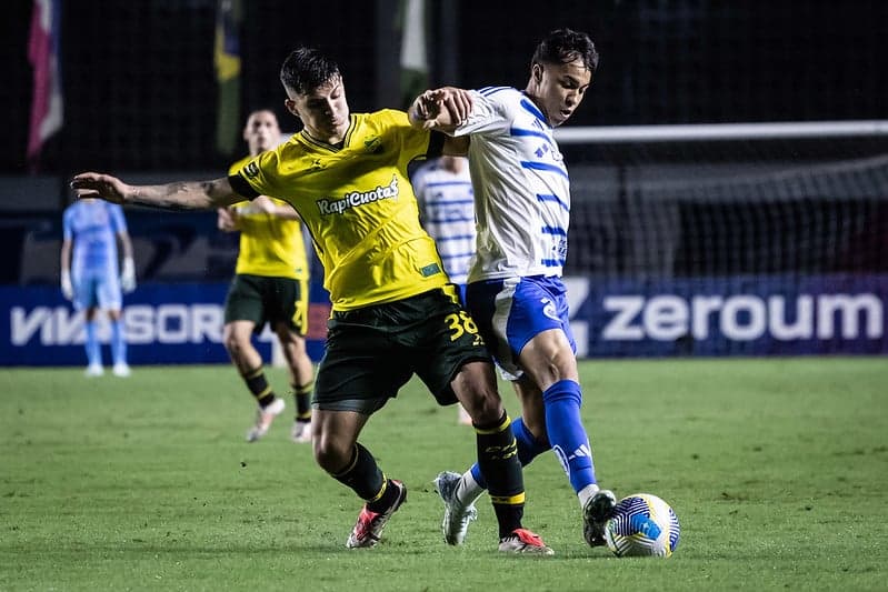 Atacante Kaio Jorge, do Cruzeiro, em jogo contra o Defensa y Justicia (Foto: Gustavo Aleixo/Cruzeiro)