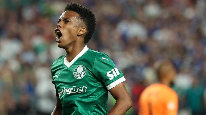 Estêvão. atacante do Palmeiras