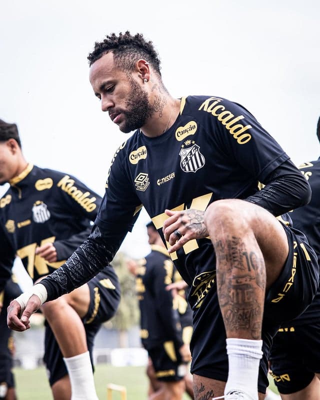Neymar vai marcar presença no amistoso diante da Desportiva Ferroviária, no Espírito Santo. (Foto: Raul Baretta/ Santos FC)