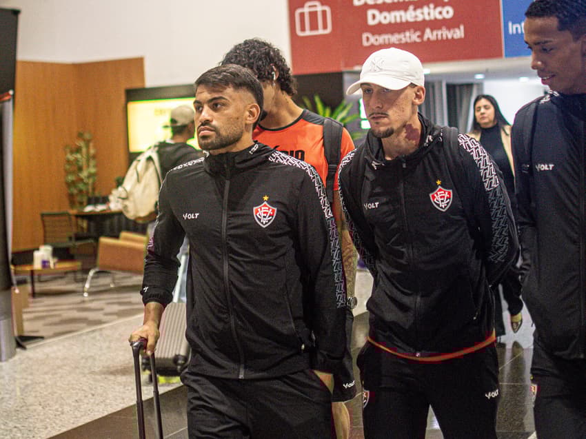 Jogadores do Vitória em viagem (Foto: Victor Ferreira / EC Vitória)