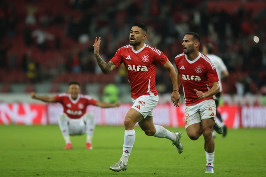 Bruno Tabata, meia do Internacional