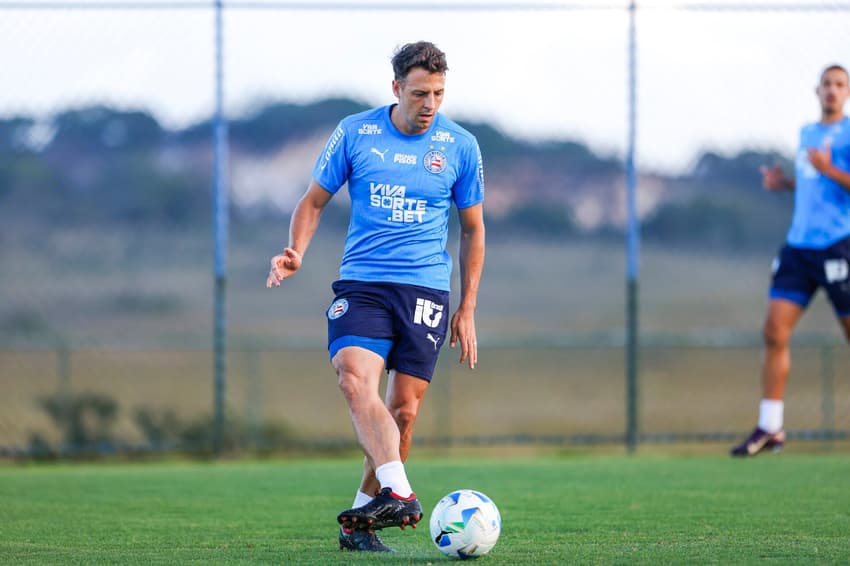 Santiago Arias em treino pelo Bahia (Foto: Rafael Rodrigues / EC Bahia)
