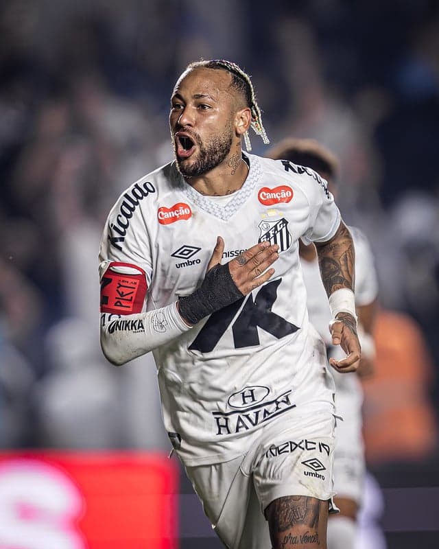 Neymar marcou 4 gols no retorno ao time da Baixada Santista. (Foto: Raul Baretta/ Santos FC)