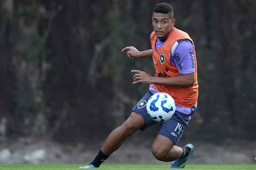 Jordan Barrera é o novo reforço do Botafogo para o Brasileirão (Foto: Vítor Silva/Botafogo)