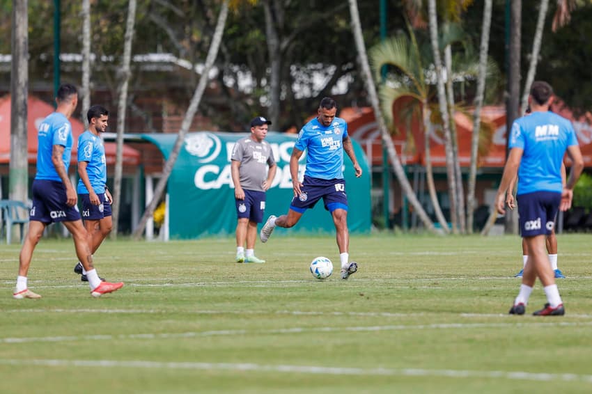 Jogadores do Bahia em treino na Colômbia (Foto: Rafael Rodrigues / EC Bahia)