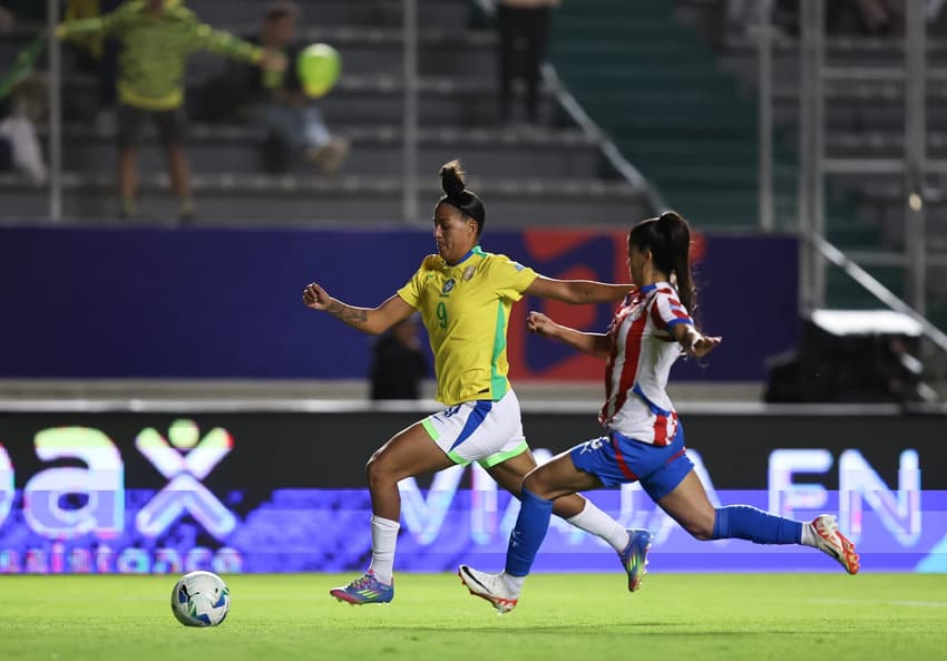 Amanda Gutierres marcou o terceiro gol do Brasil diante do Paraguai. (Foto: Lívia Villas Boas / CBF)