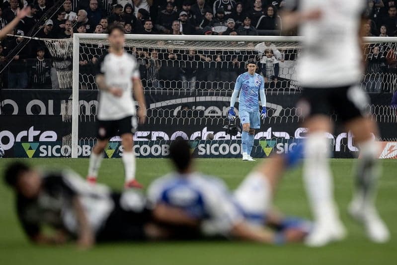 Goleiro Cássio, do Cruzeiro, contra o Corinthians (Foto: Marco Galvão/Cruzeiro)