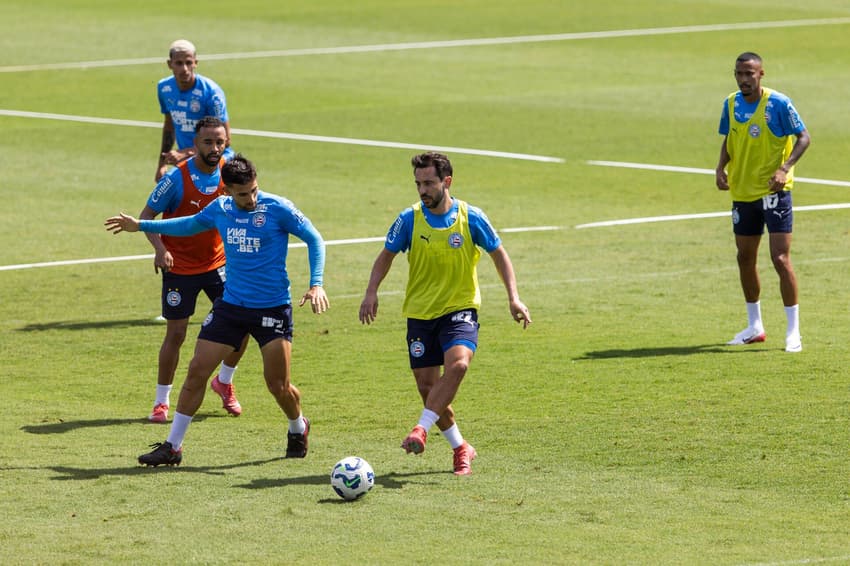 Everton Ribeiro em treino do Bahia (Foto: Rafael Rodrigues/EC Bahia)