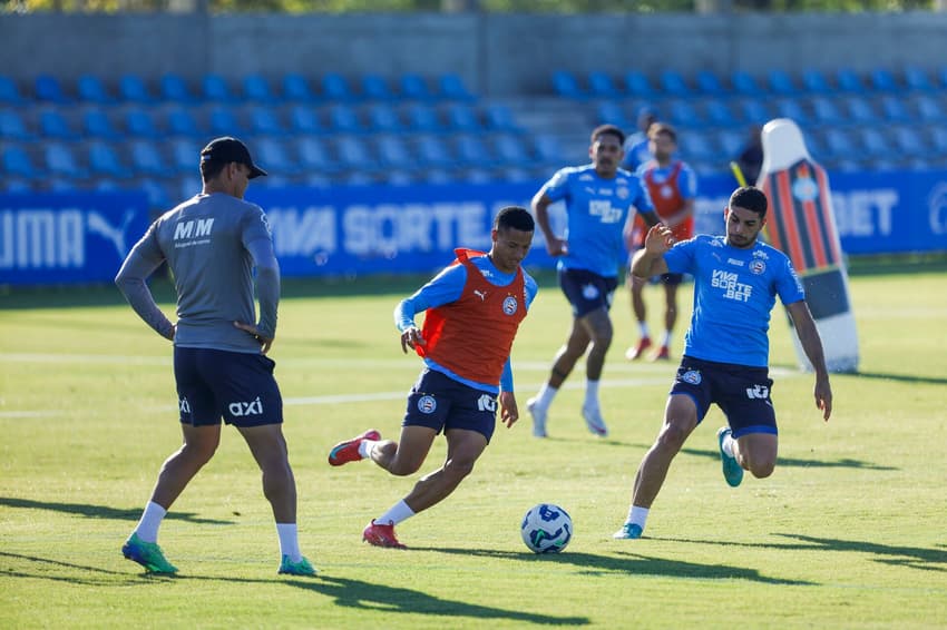 Tiago treina normalmente pelo Bahia (Foto: Rafael Rodrigues / EC Bahia)