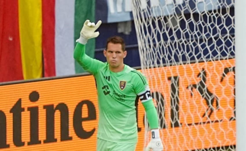 Rafael Cabral em ação pelo Real Salt Lake (Foto: KYLE RIVAS / Getty Images via AFP)