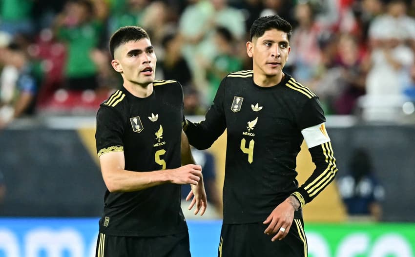 Jogos de hoje: a seleção mexicana enfrenta Honduras na semifinal da Copa Ouro  (Foto: Frederic J. Brown/AFP)