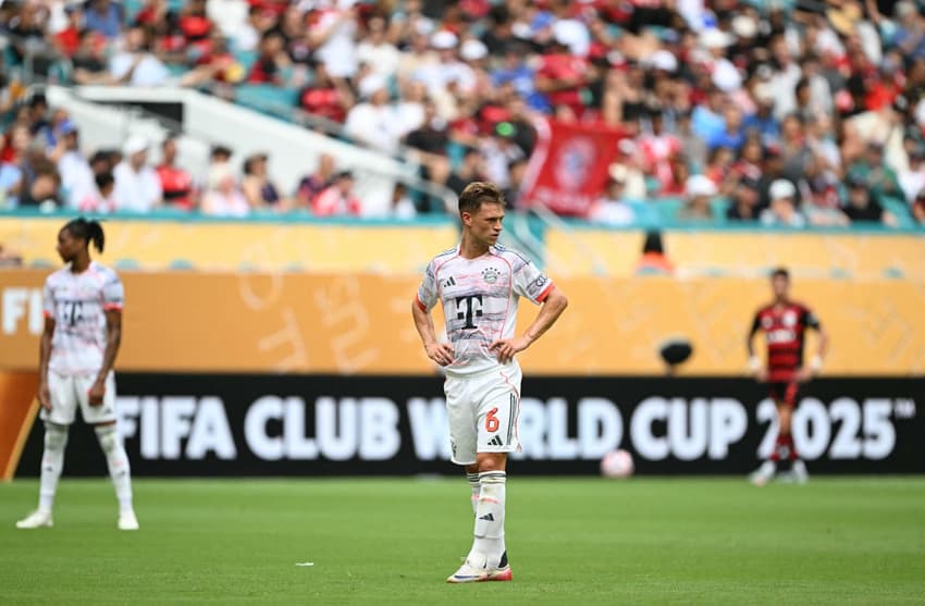 Kimmich em ação na partida contra o Flamengo (Foto: PATRICIA DE MELO MOREIRA / AFP)