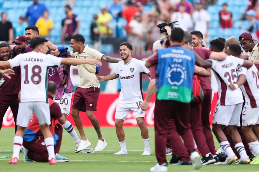 Nonato comemora classificação do Fluminense para as quartas de final do Mundial (Foto: Michael Reaves/Getty Images/AFP) 