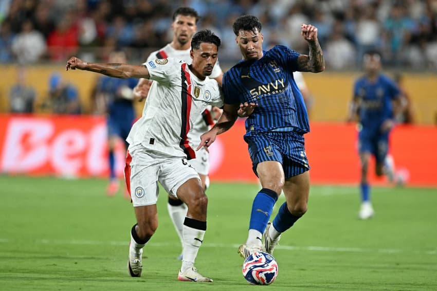 Marcos Leonardo marcou dois gols contra o Manchester City (Foto: Patricia de Melo Moreira/AFP)