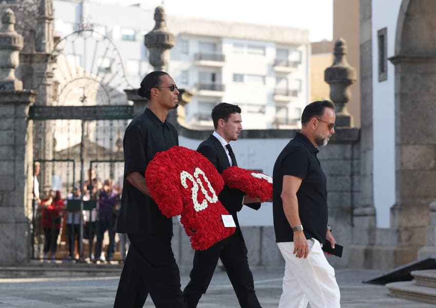 Van Dijk - Funeral de Diogo Jota
