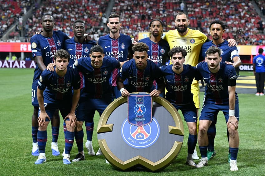 Onze inicial do PSG antes da partida contra o Bayern de Munique, válida pelo Mundial de Clubes de 2025 (Foto: Patricia de Melo Moreira/AFP)