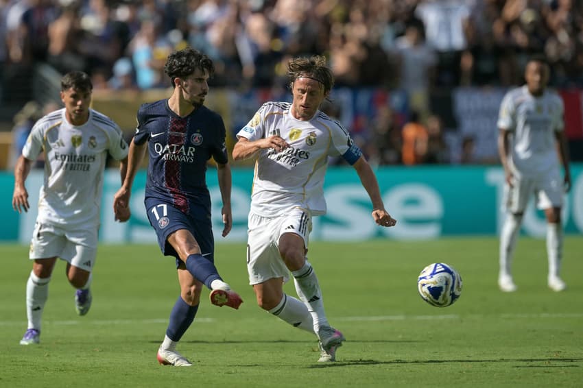Vitinha em PSG x Real Madrid
