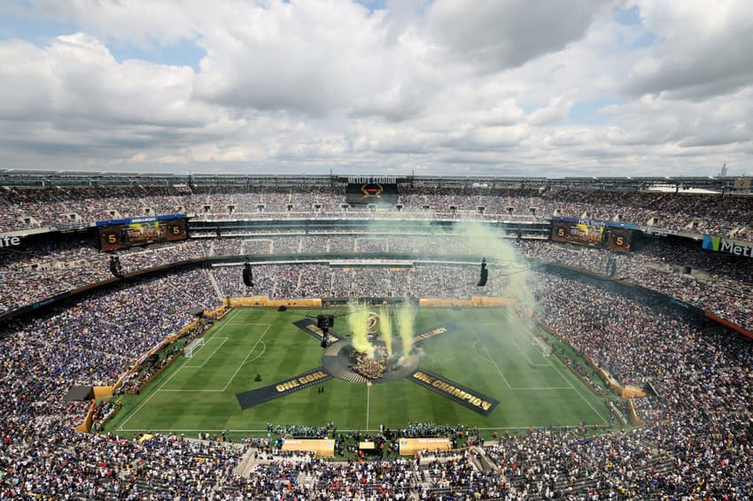 Apresentação antes da final do Mundial (Foto: CHARLY TRIBALLEAU / AFP)