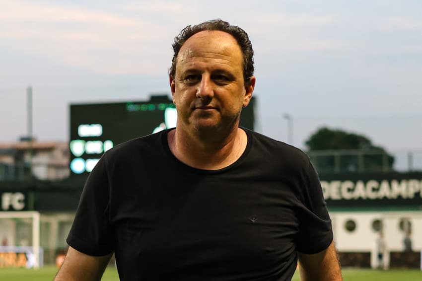 Rogério Ceni é ídolo como treinador no Fortaleza e no Bahia (Foto: Gilson Lobo/AGIF)