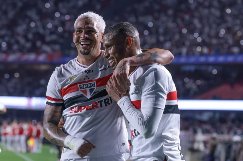 Luciano é o líder em assistências do São Paulo com 29 no total. (Foto: Marcello Zambrana/AGIF)