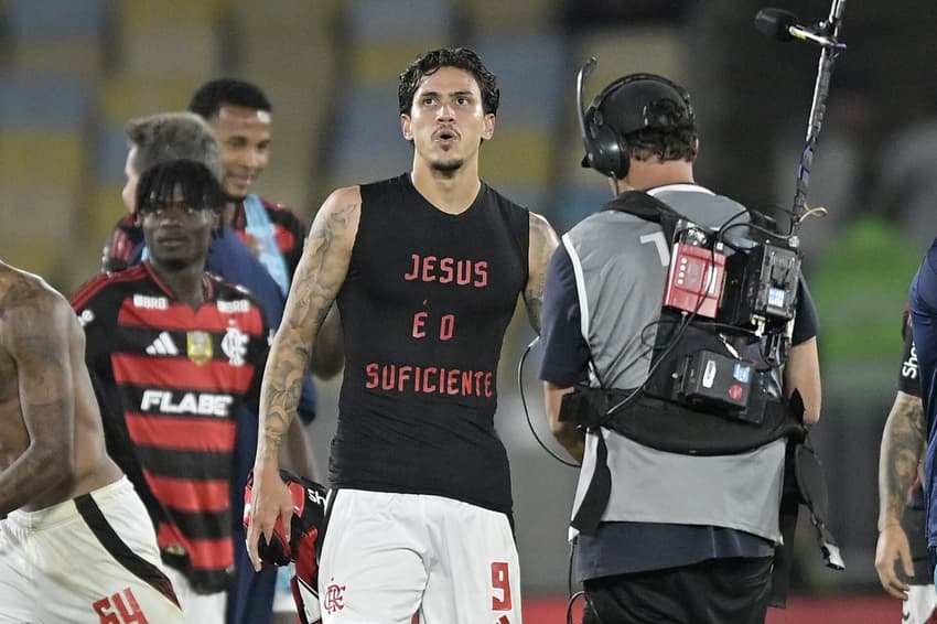 Pedro comemora gol do Flamengo contra o Fluminense (Foto: Alexandre Loureiro/AGIF)