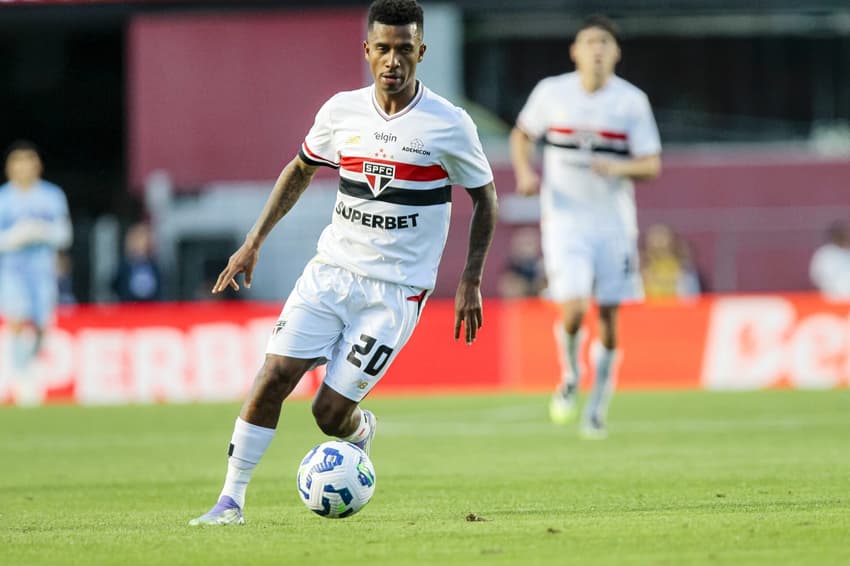 Marcos Antonio jogador do Sao Paulo durante partida contra o Fluminense no estádio Morumbi pelo Campeonato Brasileiro A 2025. (Foto: Marco Miatelo/AGIF)
