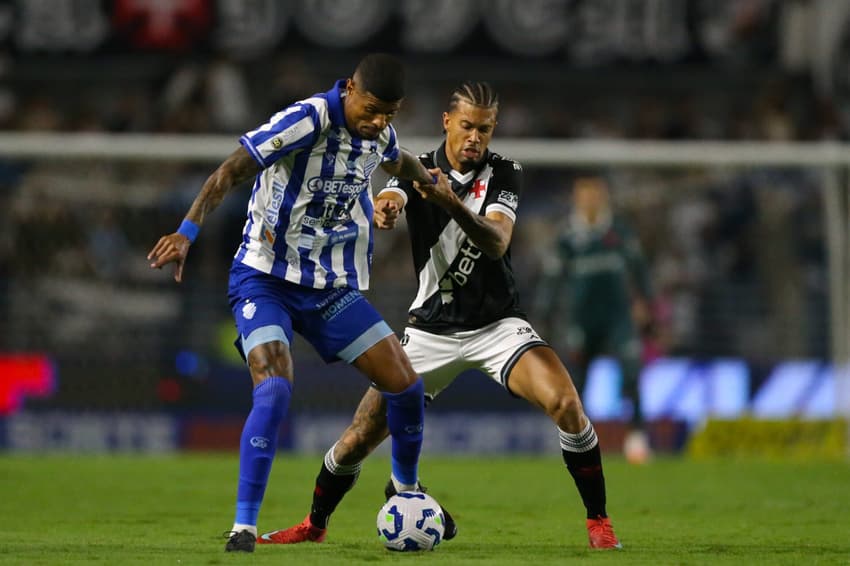 CSA x Vasco - João Victor
