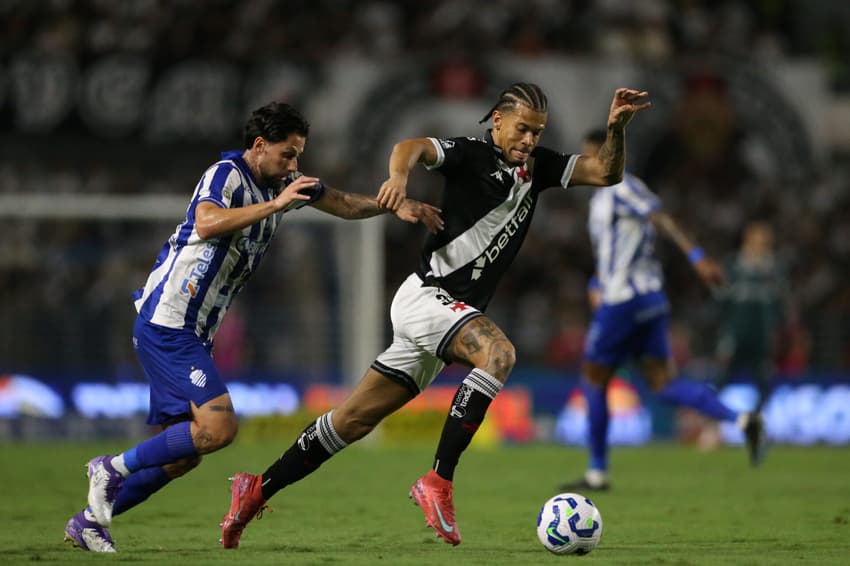 CSA x Vasco - João Victor