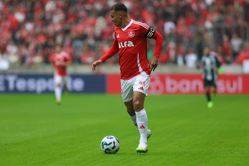 AO VIVO Internacional e Ceará vão empatando em 0 a 0 pela 15ª rodada do Brasileirão