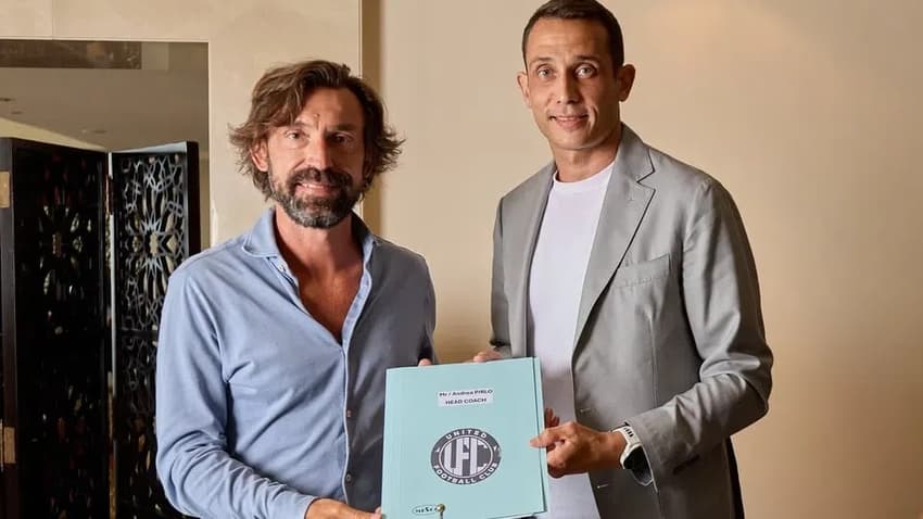 Andrea Pirlo anunciado no Dubai United FC