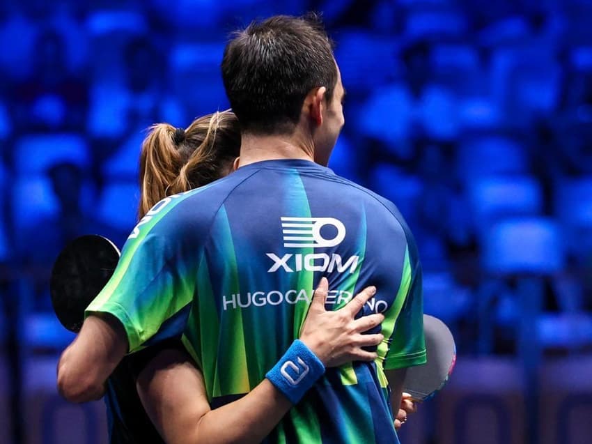 Hugo Calderano e Bruna Takahashi levam a prata nas duplas mistas (foto: WTT)