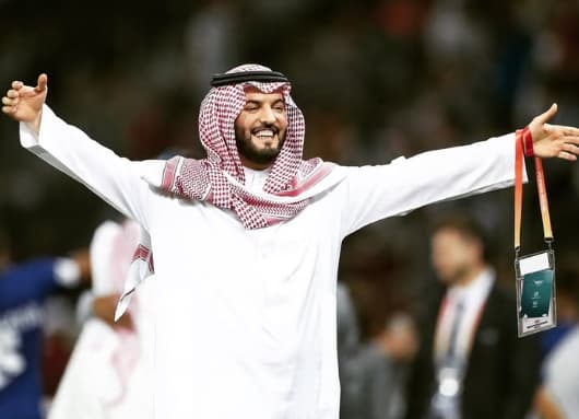 Fahad Bin Nafel, presidente do Al-Hilal, que bateu o City