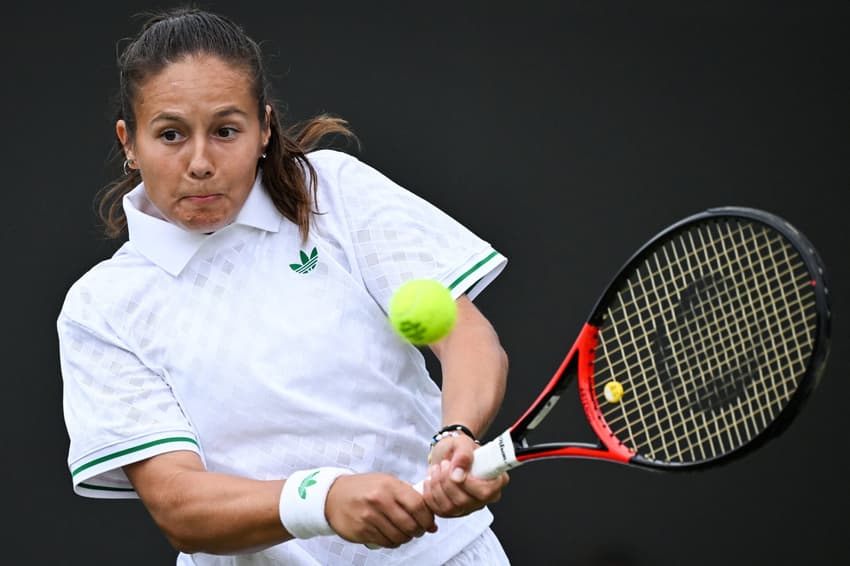 Daria Kasatkina enfrenta Liudmila Samsonova em Wimbledon (foto: Kirill KUDRYAVTSEV / AFP)