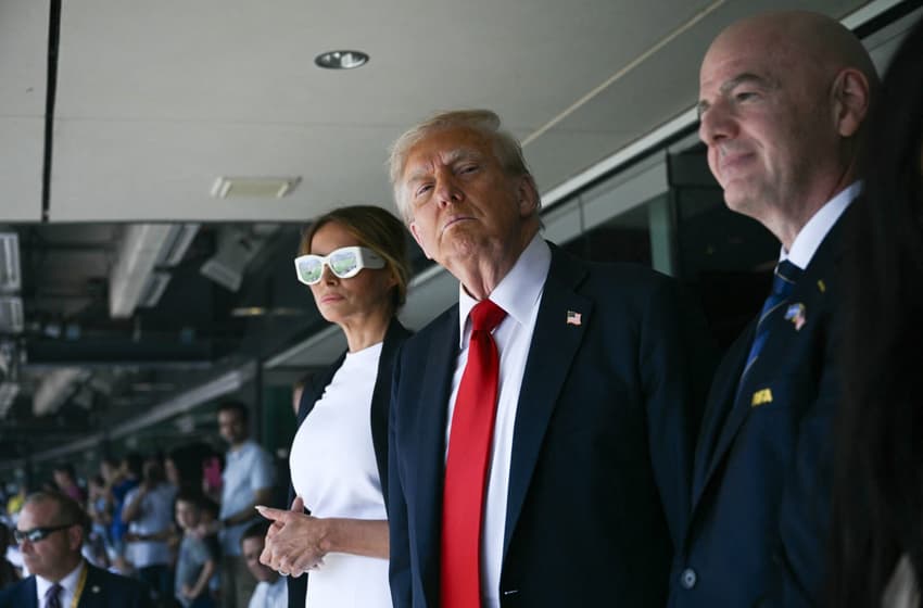 Donald Trump ao lado de Gianni Infantino para a final do Mundial de Clubes, no MetLife Stadium