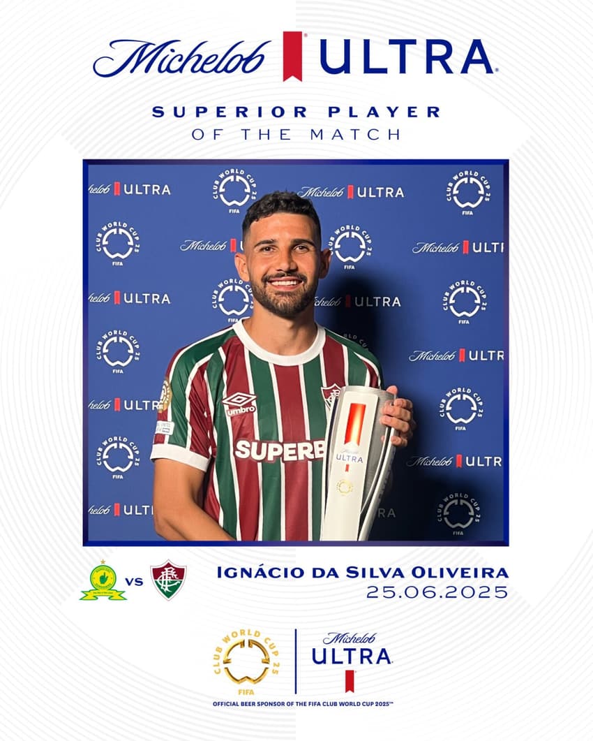 Ignácio com o prêmio de melhor jogador em jogo do Mundial de Clubes
