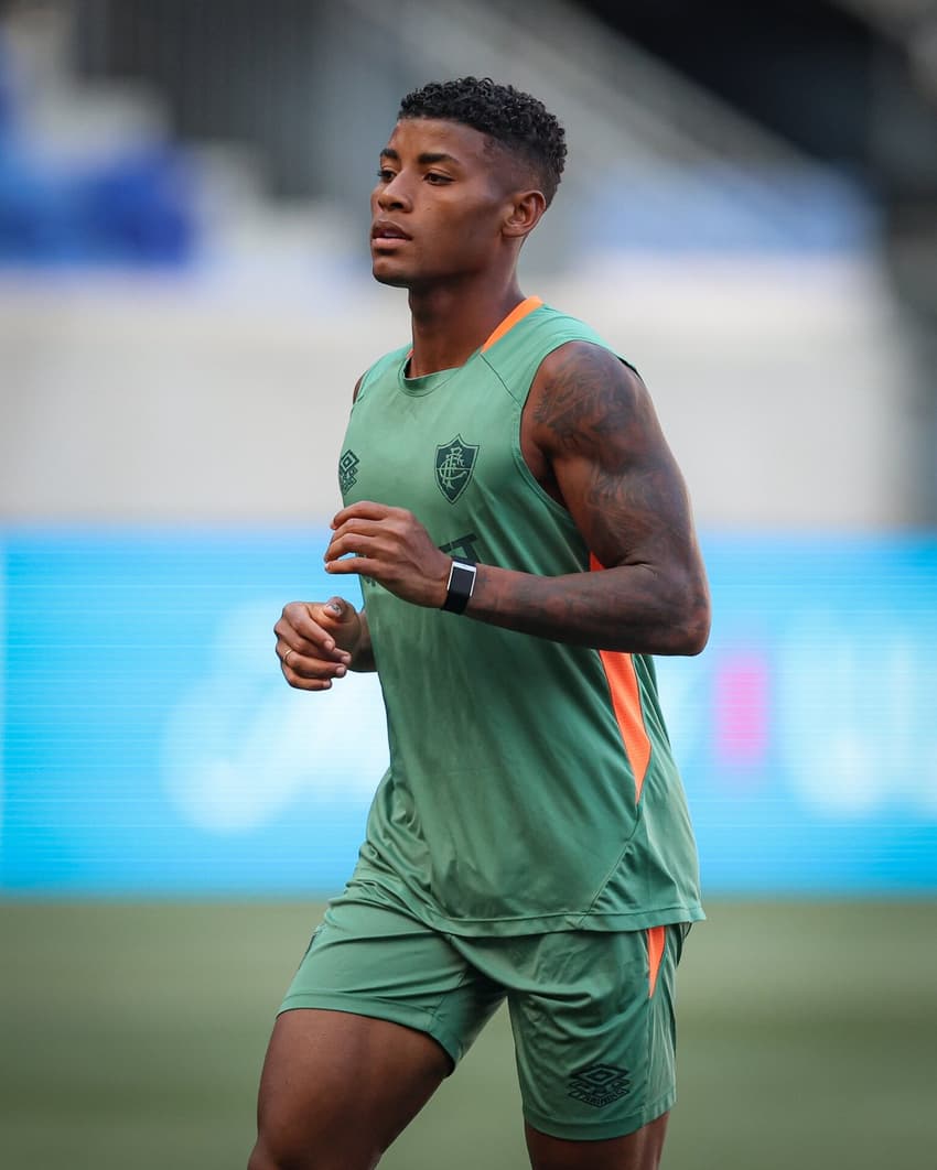 Hércules no treino do Fluminense em Nova Jersey no domingo (6) (Foto: Reprodução / X)