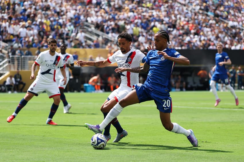 Marquinhos marca João Pedro em Chelsea x PSG, no Mundial