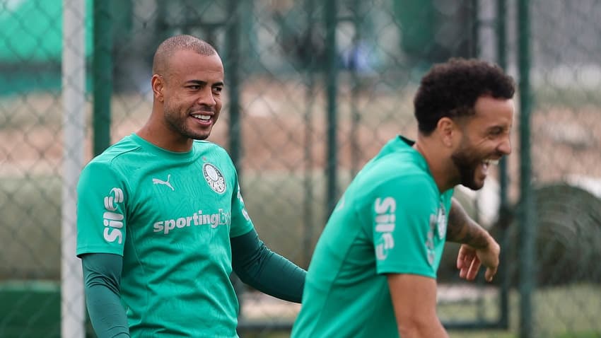 Mayke e Felipe Anderson durante treinamento do Palmeiras