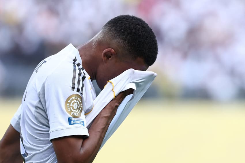 Mbappé lamenta jogada na partida entre PSG e Real Madrid, no Mundial