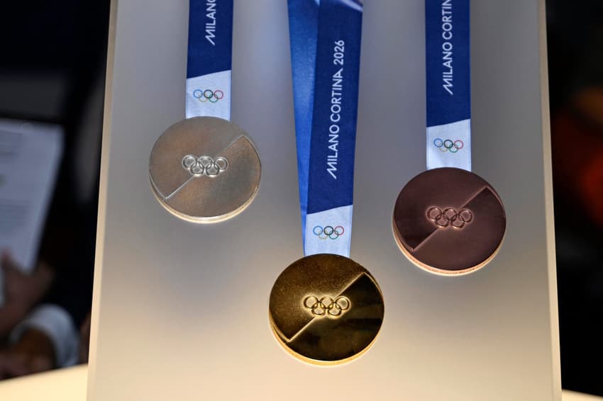 Medalhas das Olimpíadas de Inverno em Milão-Cortina (foto: ANDREA PATTARO / AFP)