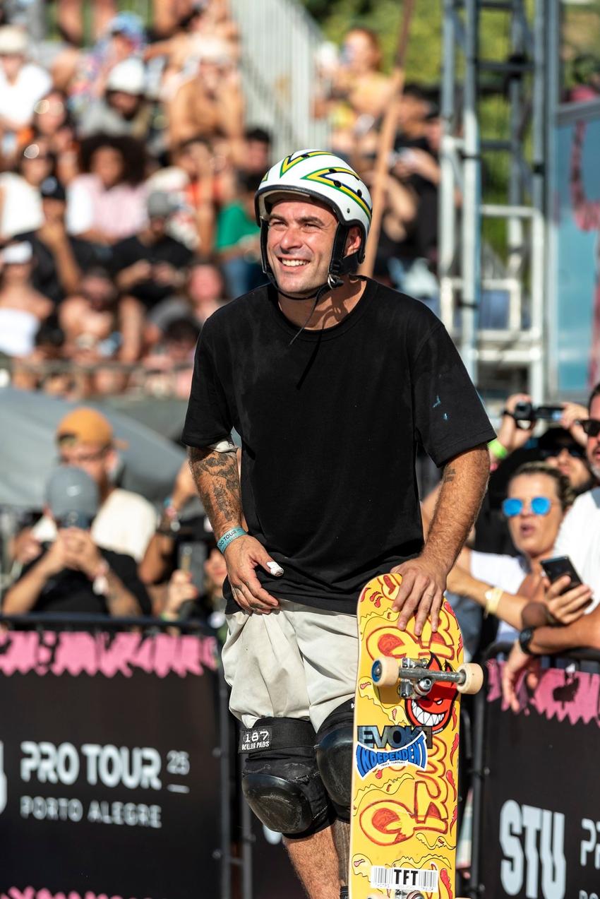 Pedro Barros em ação no STU Pro (Foto: Julio Detefon / STU)