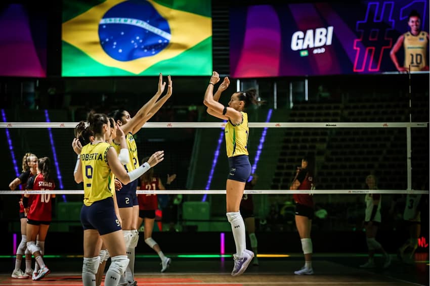 Brasil x Alemanha, pelas quartas de final da VNL feminina (foto: volleyballworld)