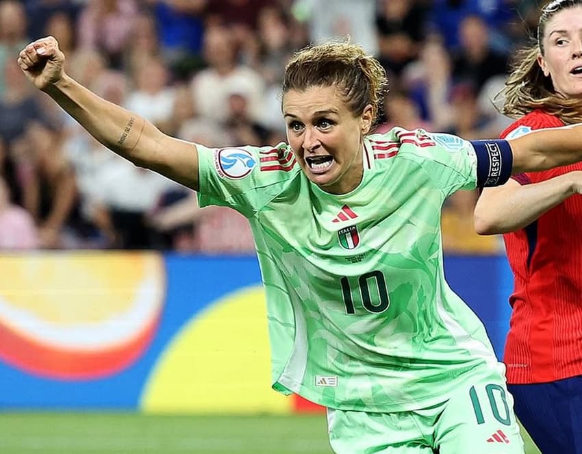 Girelli marca duas vezes e Itália está na semifinal da Eurocopa Feminina. (Foto: Itália/Divulgação)