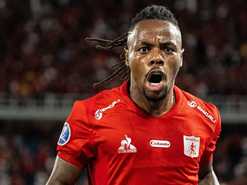 Murillo comemora gol do América de Cali (Foto: divulgação / América de Cali)