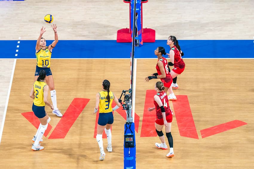 Brasil venceu no tie-break e enfrenta Itália na decisão