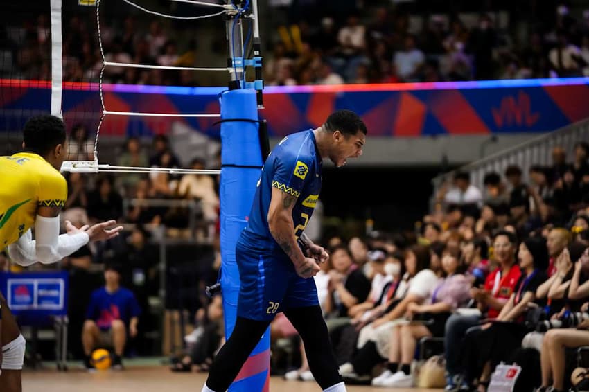 Darlan, com 20 pontos, foi o maior pontuador da vitória do Brasil por 3 sets a 1 sobre a Turquia (Foto: Divulgação/Volleyball World)