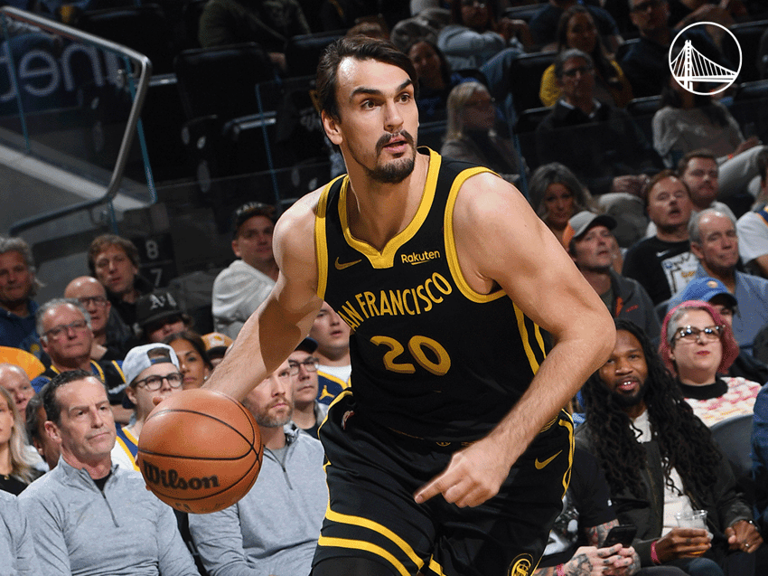 Dario Saric em ação pelo Golden State Warriors na NBA (Foto: Reprodução/X: @warriors)